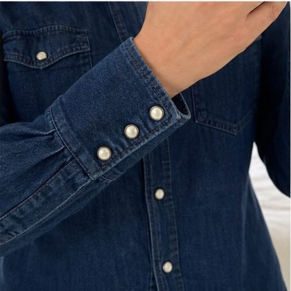 Blush Button Blouse - Picture 5 of 6